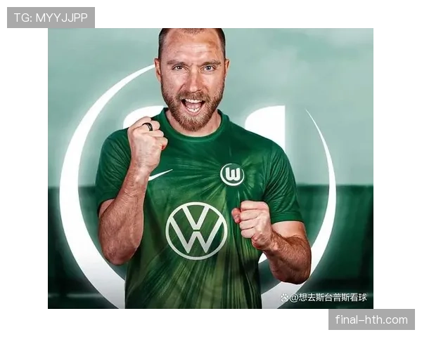 顶级足球球星签约新合同，年薪创纪录引发市场关注